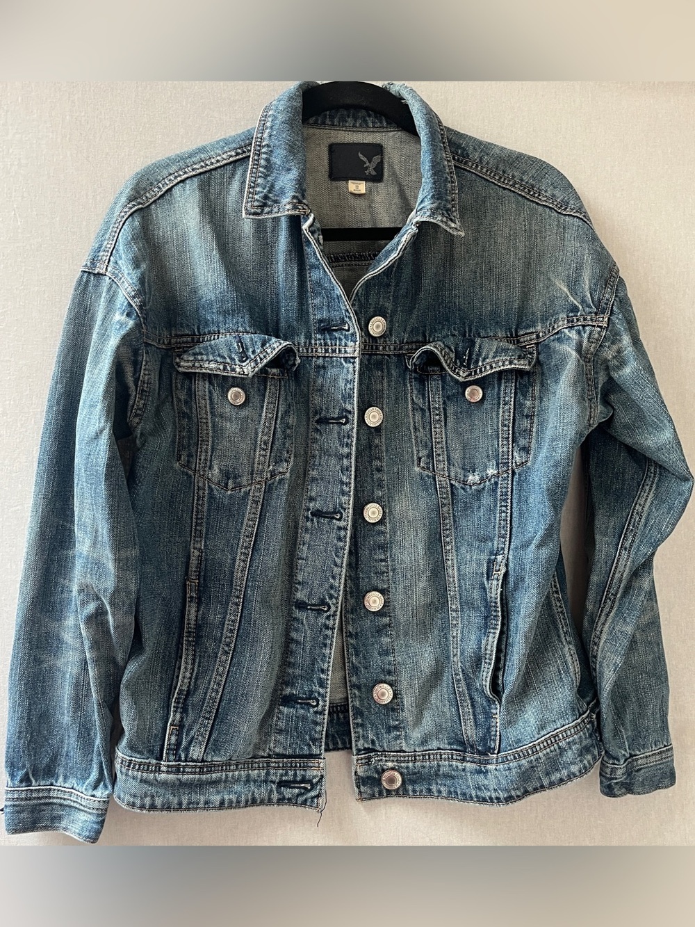 American Eagle Outfitters Distressed Blue Denim Jacket Varsity Logo Patch XS